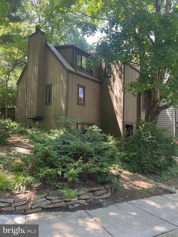 1537 PARK GLEN CT, Reston, VA 20190