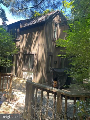 1537 PARK GLEN CT, Reston, VA 20190