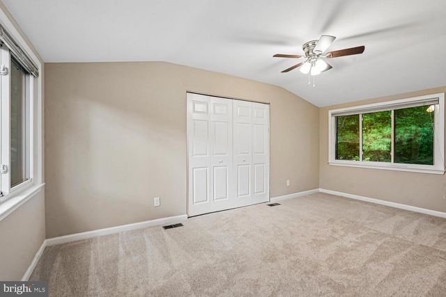 1537 PARK GLEN CT, Reston, VA 20190
