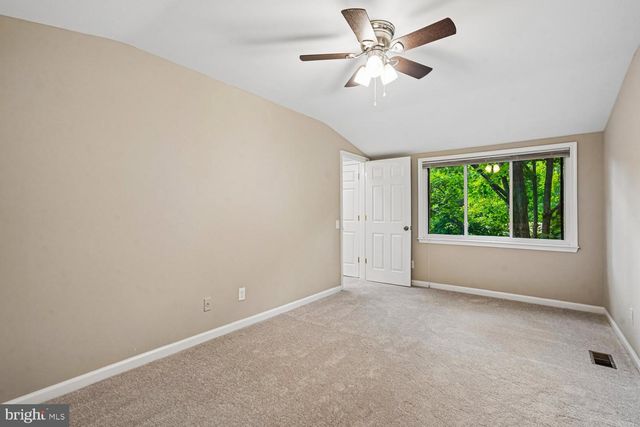 1537 PARK GLEN CT, Reston, VA 20190