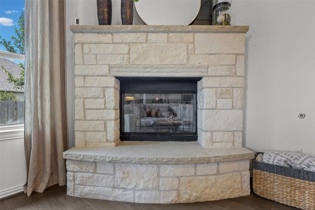 1012 Discovery Well DR, Liberty Hill, TX 78642