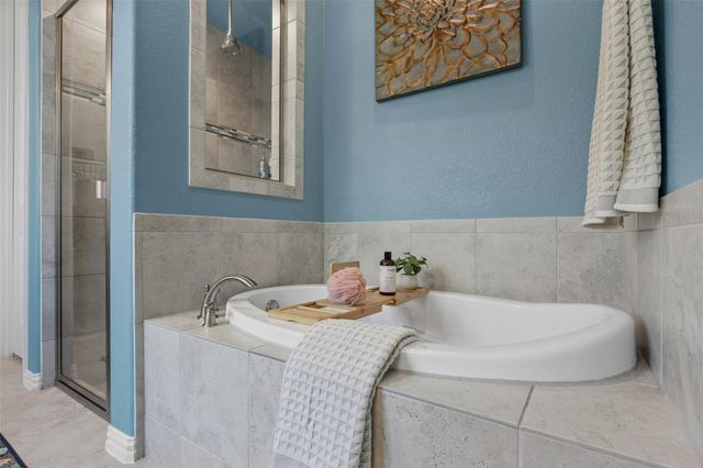 1012 Discovery Well DR, Liberty Hill, TX 78642