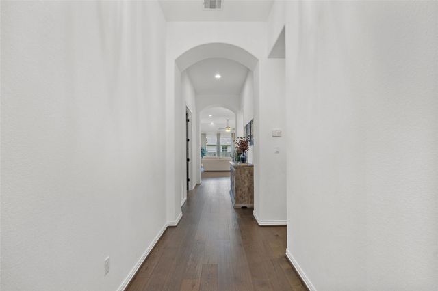 1012 Discovery Well DR, Liberty Hill, TX 78642