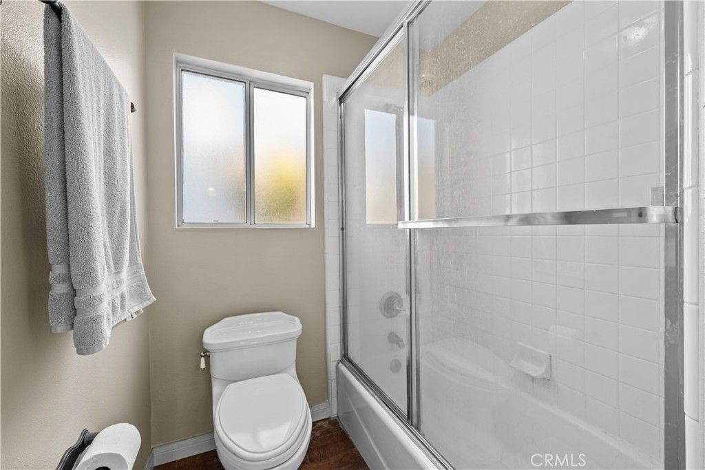 Image 28 of property listing at 15355 Michael Crest Drive, Canyon Country, CA 91387