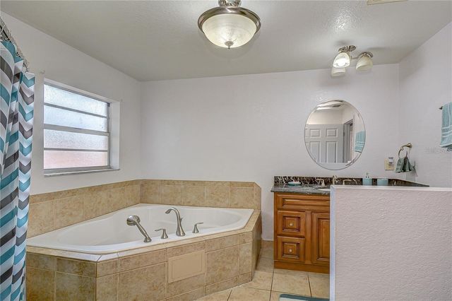 5520 20TH STREET, Zephyrhills, FL 33542