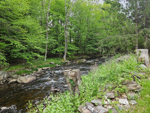 773 Plank Road, Poestenkill, NY 12018