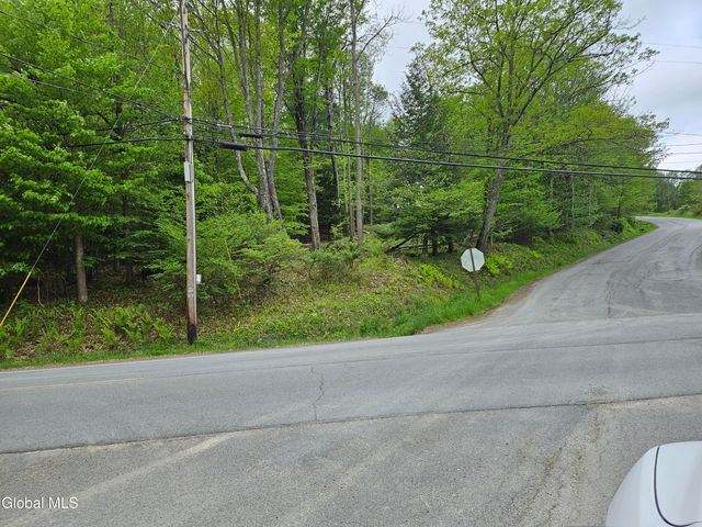 773 Plank Road, Poestenkill, NY 12018