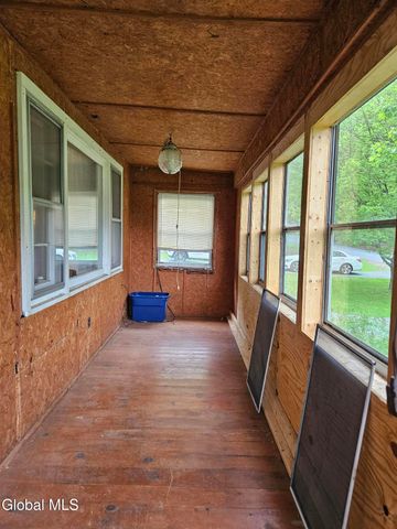 773 Plank Road, Poestenkill, NY 12018