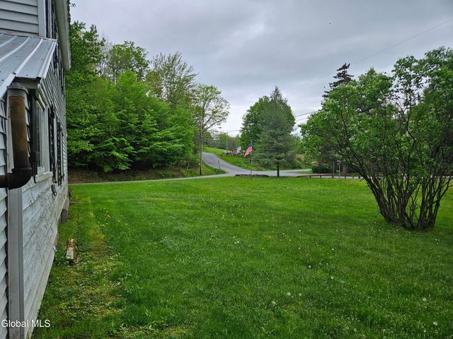 773 Plank Road, Poestenkill, NY 12018