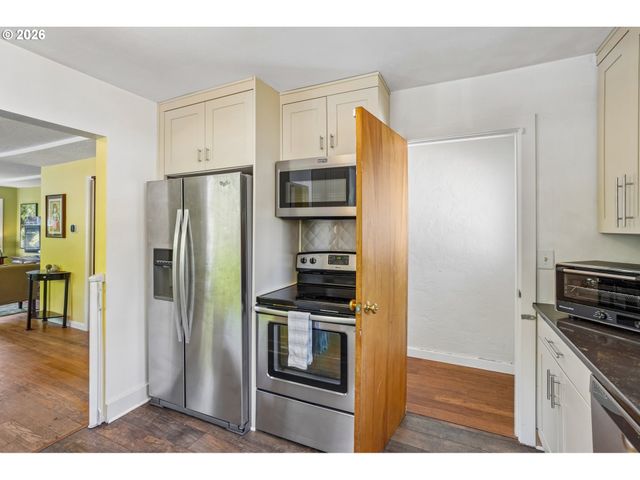 4515 Se 30TH Ave, Portland, OR 97202