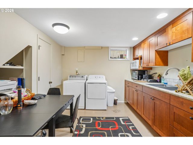 4515 Se 30TH Ave, Portland, OR 97202