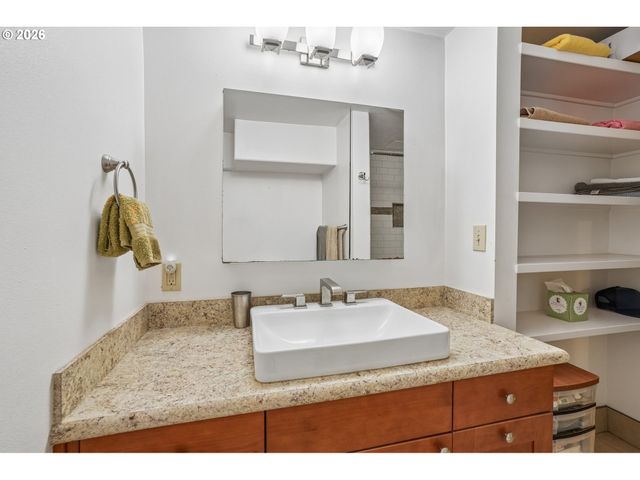 4515 Se 30TH Ave, Portland, OR 97202