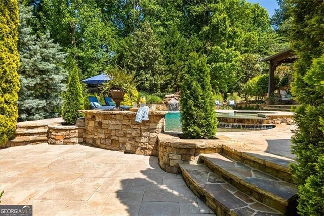 15889 Meadow King Court, Milton, GA 30004