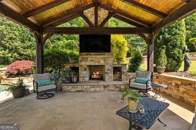 15889 Meadow King Court, Milton, GA 30004