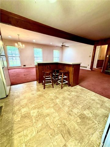 5707 Skyland Dr., Forest Park, GA 30297