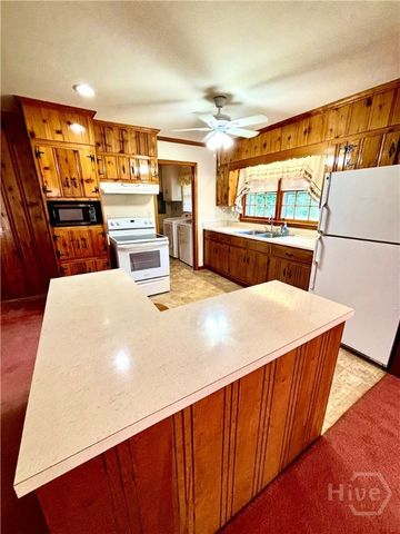 5707 Skyland Dr., Forest Park, GA 30297