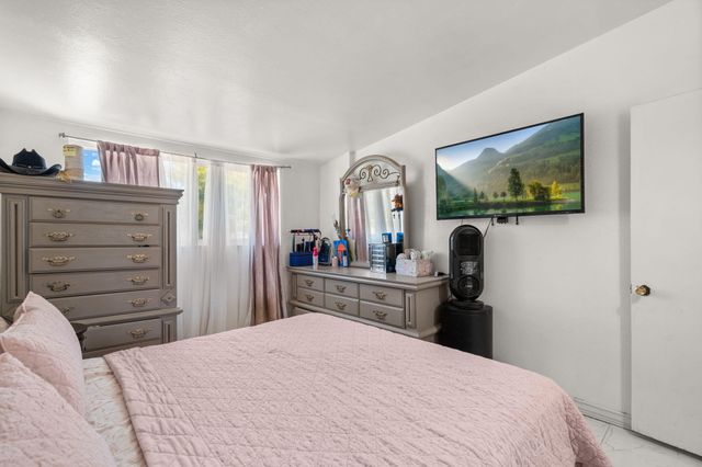 1837 Britt Street NE, Albuquerque, NM 87112