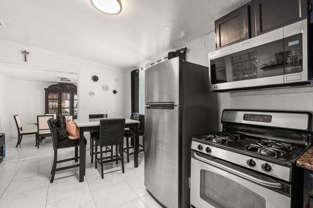 1837 Britt Street NE, Albuquerque, NM 87112