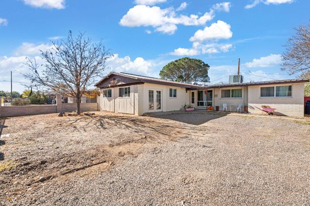 1837 Britt Street NE, Albuquerque, NM 87112