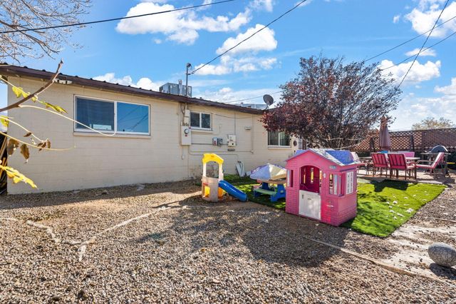 1837 Britt Street NE, Albuquerque, NM 87112