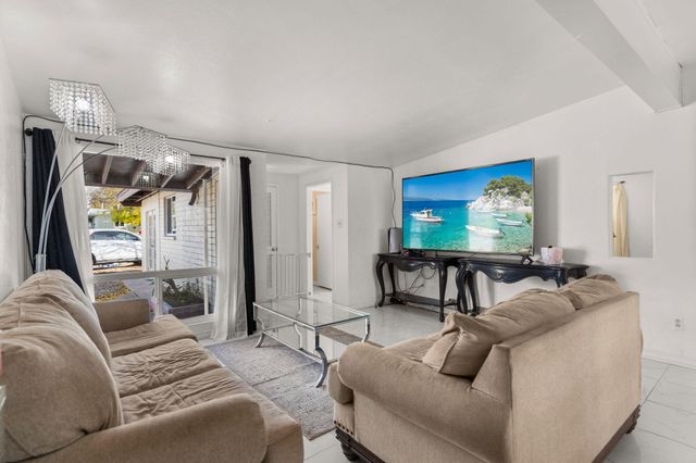 1837 Britt Street NE, Albuquerque, NM 87112