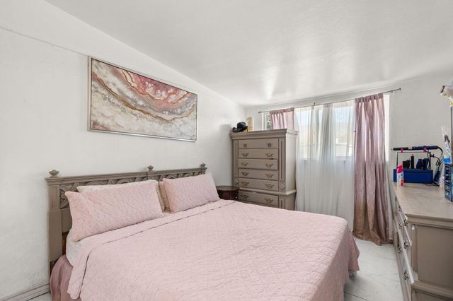 1837 Britt Street NE, Albuquerque, NM 87112