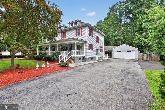 305 GROVE AVE, West Berlin, NJ 08091