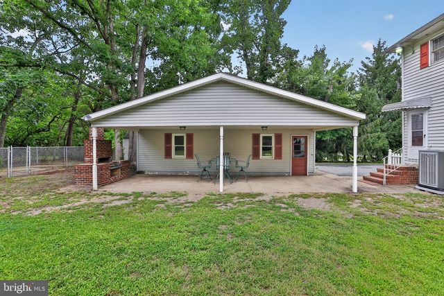 305 GROVE AVE, West Berlin, NJ 08091