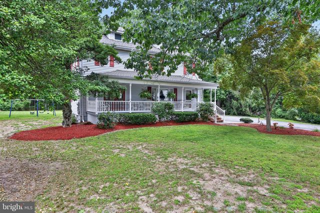 305 GROVE AVE, West Berlin, NJ 08091