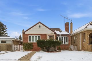 7525 Karlov Avenue, Skokie, IL 60076