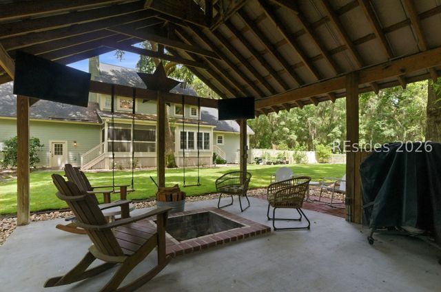 70 Foreman Hill Rd, Bluffton, SC 29910