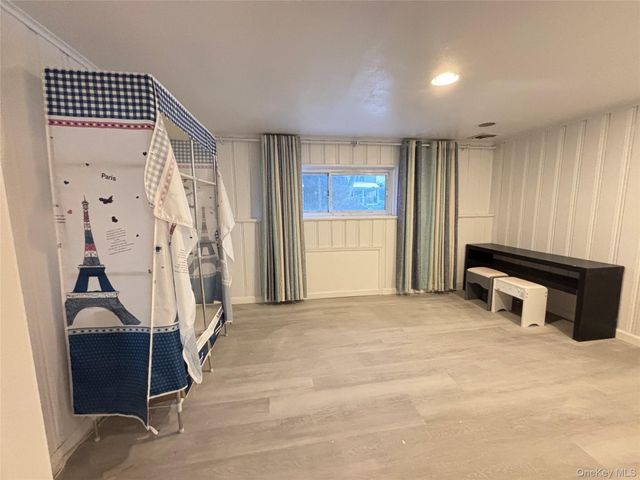 105 Seaman Road, Jericho, NY 11753