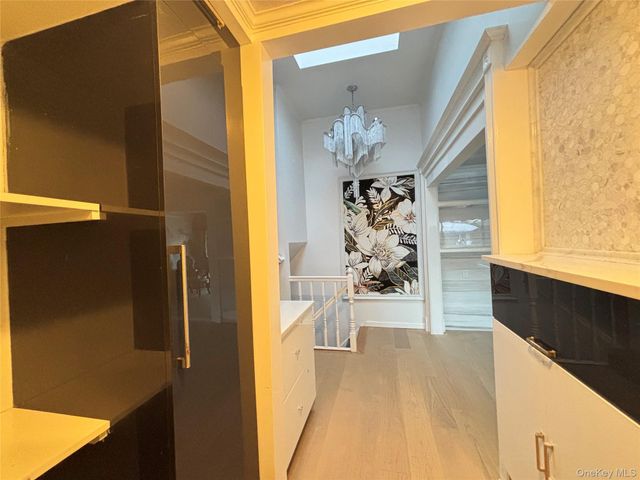 105 Seaman Road, Jericho, NY 11753