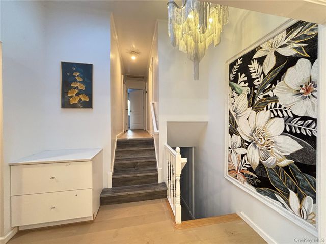 105 Seaman Road, Jericho, NY 11753