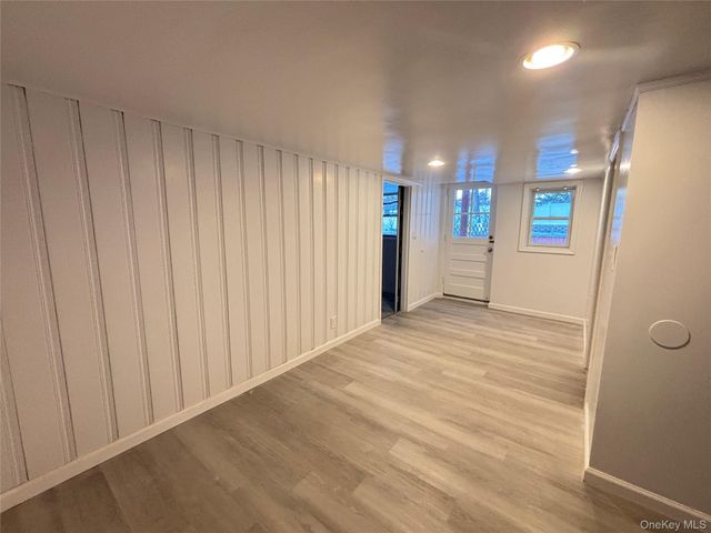 105 Seaman Road, Jericho, NY 11753