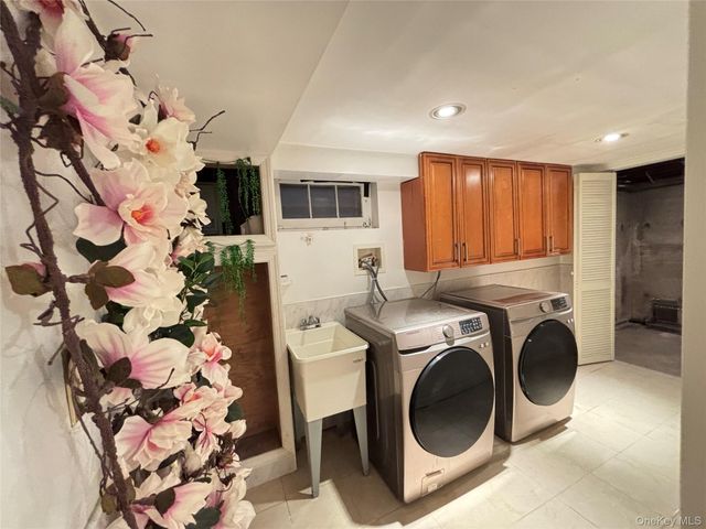 105 Seaman Road, Jericho, NY 11753