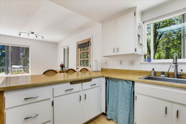 12002 Snowbourne Rd., Nevada City, CA 95959