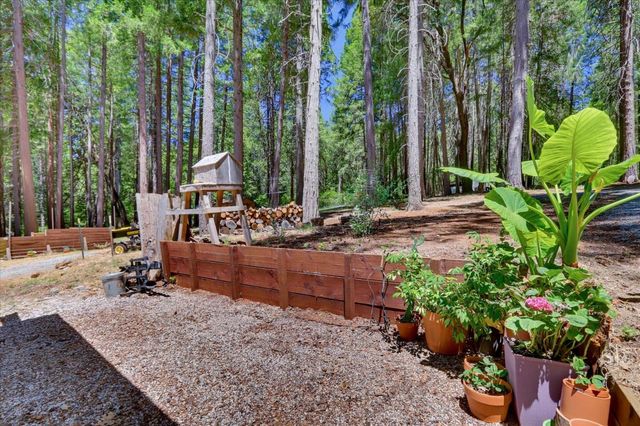 12002 Snowbourne Rd., Nevada City, CA 95959