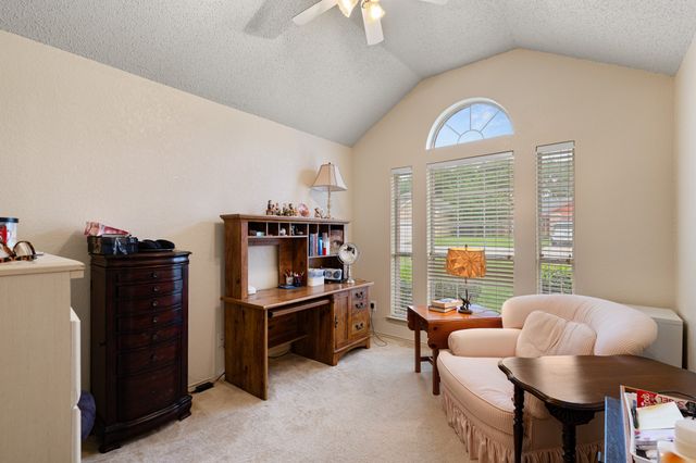 620 Troxell Boulevard, Rhome, TX 76078