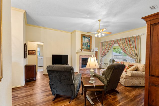 620 Troxell Boulevard, Rhome, TX 76078