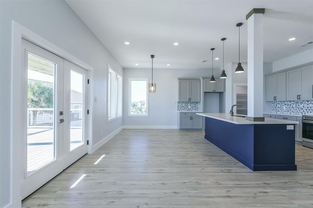 3226 Road Less Traveled, Galveston, TX 77554