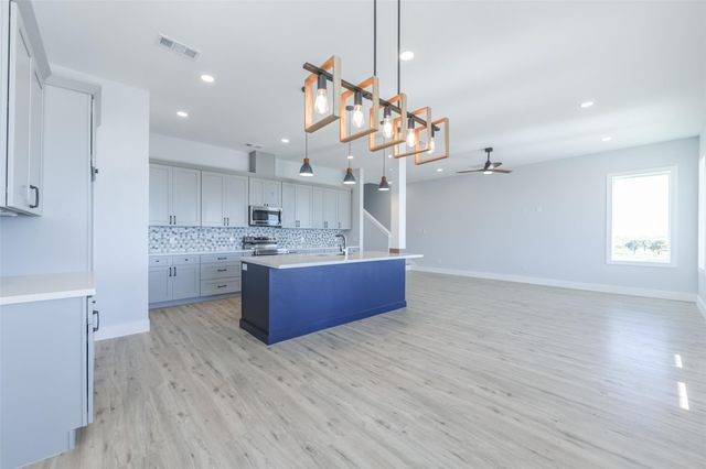 3226 Road Less Traveled, Galveston, TX 77554