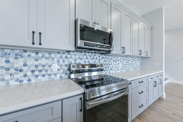 3226 Road Less Traveled, Galveston, TX 77554