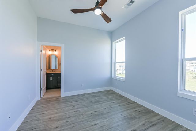3226 Road Less Traveled, Galveston, TX 77554