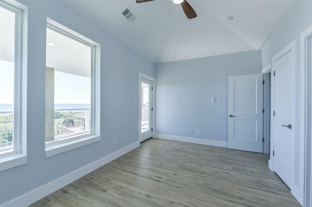 3226 Road Less Traveled, Galveston, TX 77554
