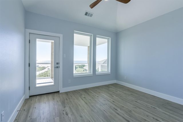 3226 Road Less Traveled, Galveston, TX 77554