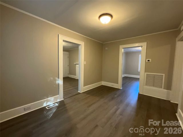 1034 Ridge Avenue, Gastonia, NC 28052