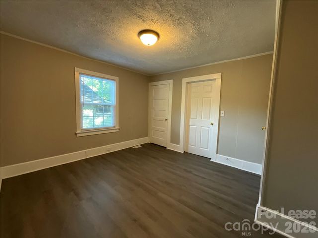 1034 Ridge Avenue, Gastonia, NC 28052