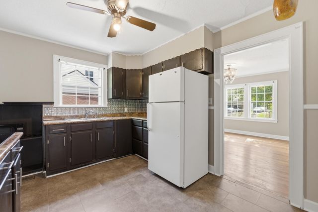 211 N St Marks Avenue, Chattanooga, TN 37411