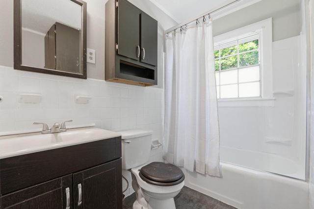 211 N St Marks Avenue, Chattanooga, TN 37411
